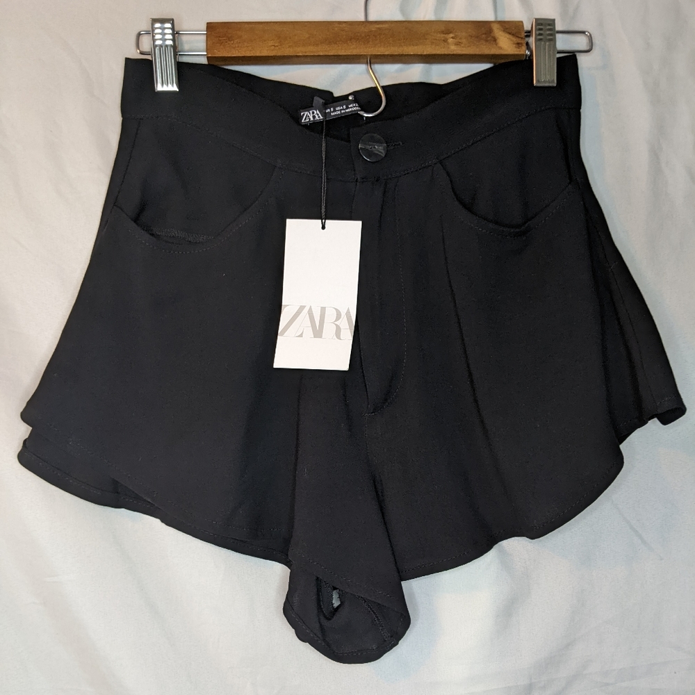 Zara Black High Waist Booty Shorts, Small